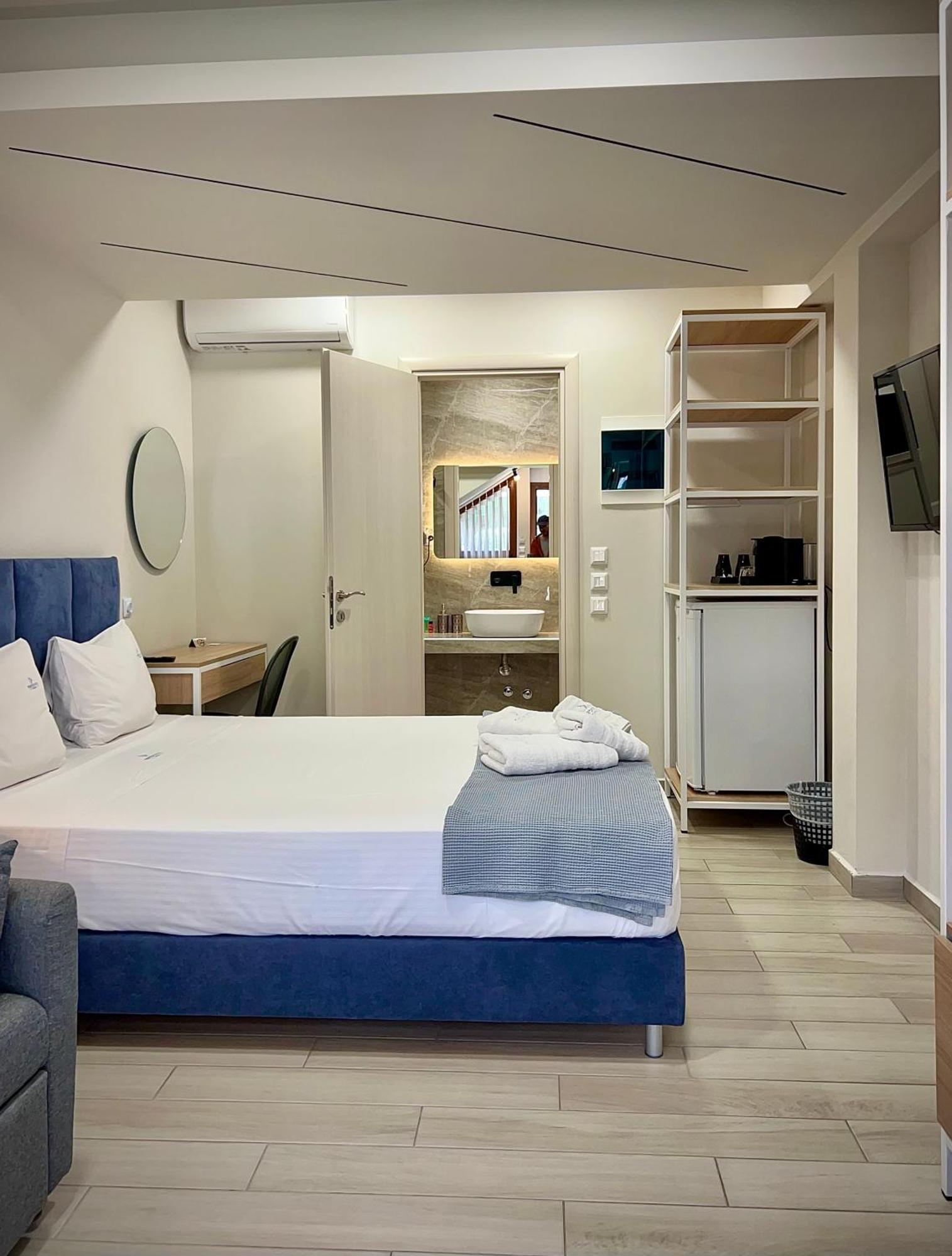 Porto Portes Suites Nea Poteidaia Bagian luar foto