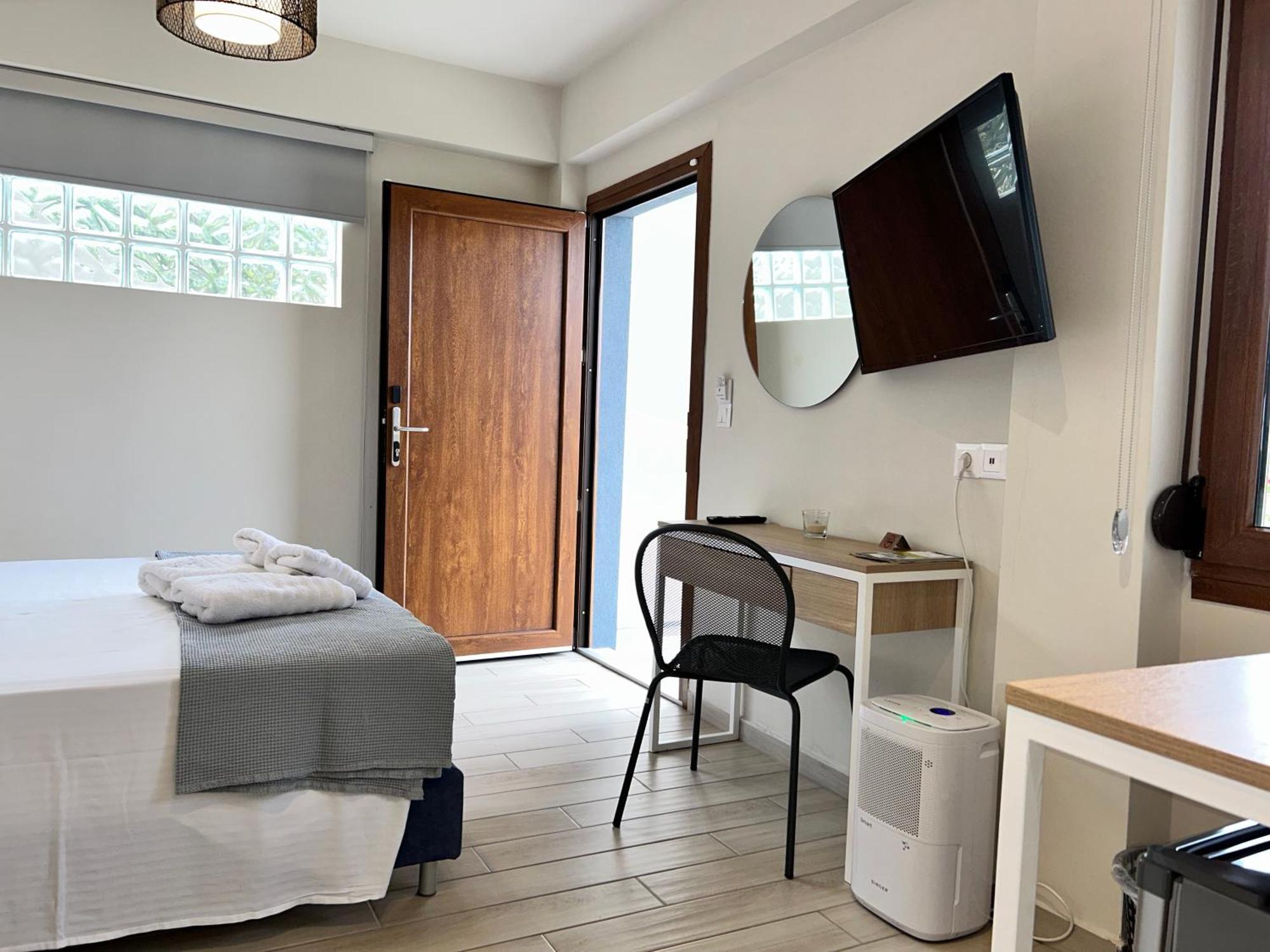 Porto Portes Suites Nea Poteidaia Bagian luar foto