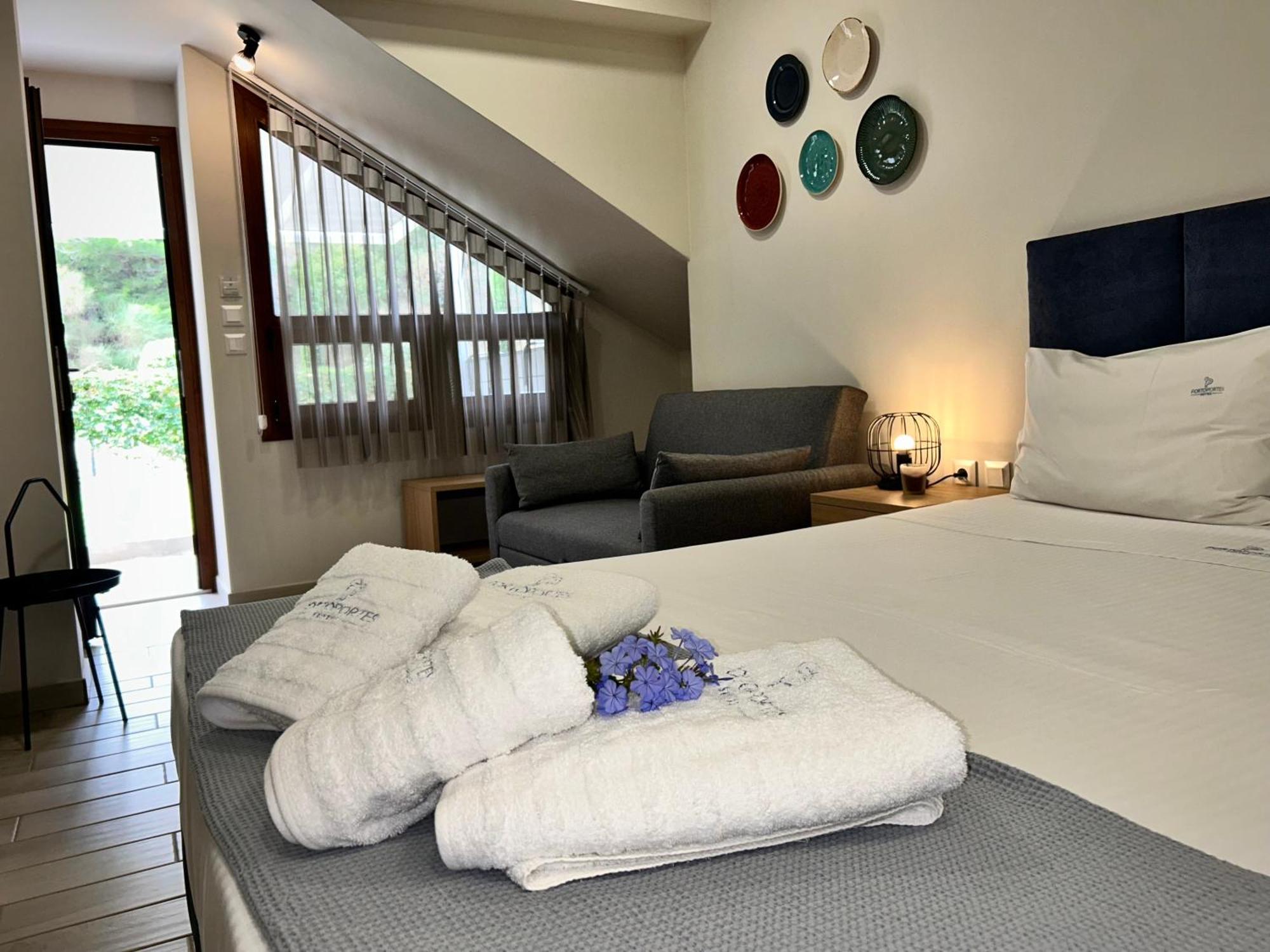 Porto Portes Suites Nea Poteidaia Bagian luar foto